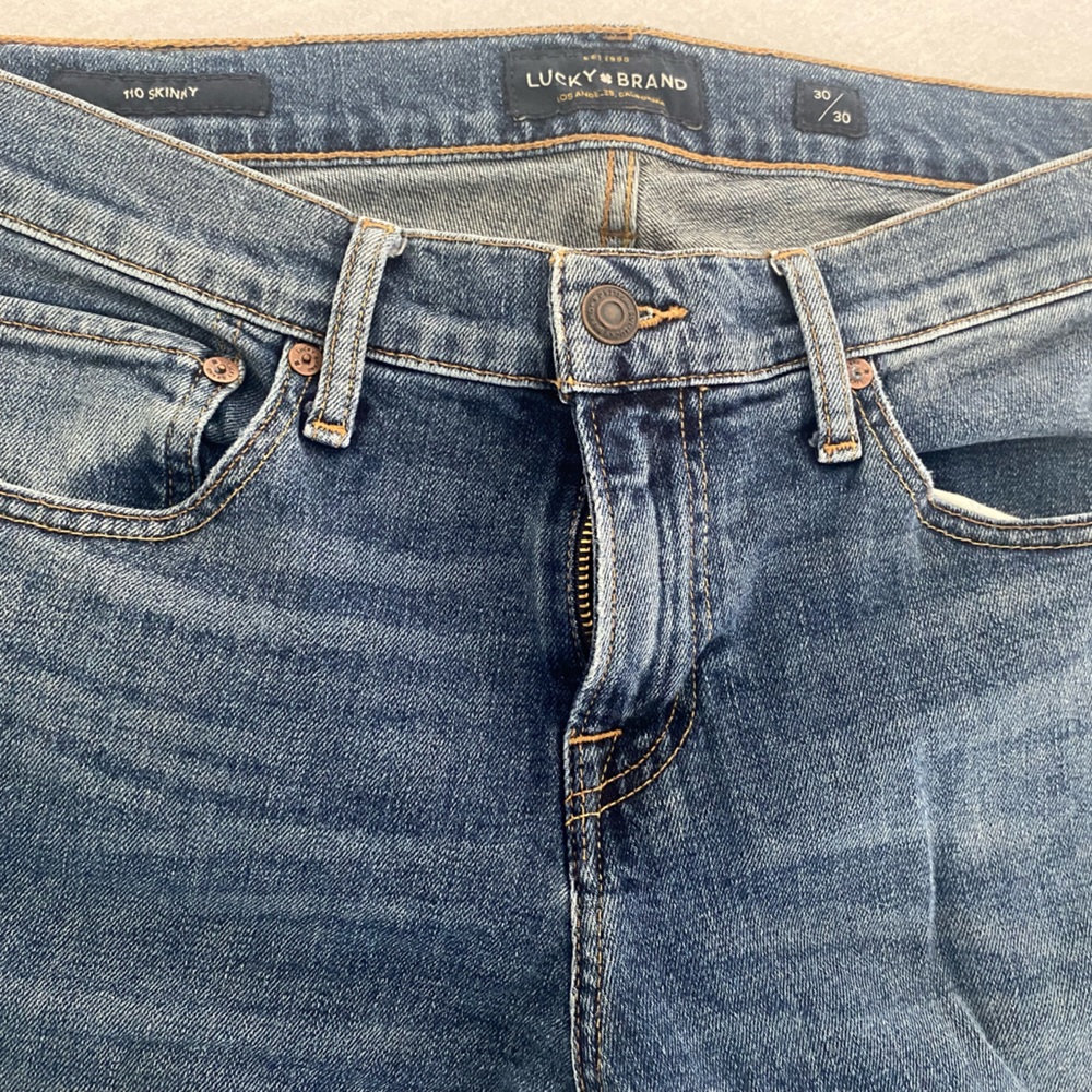 Lucky Brand 110 skinny Jeans - Size 30